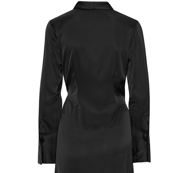 ** NWT **** Black chic wrap Dress - Karmamia Billie Dress NWT - Picture 2 of 3